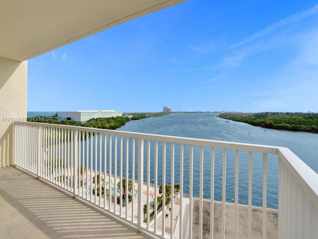 300 Bayview Dr # 906, Sunny Isles Beach FL 33160 — 2
