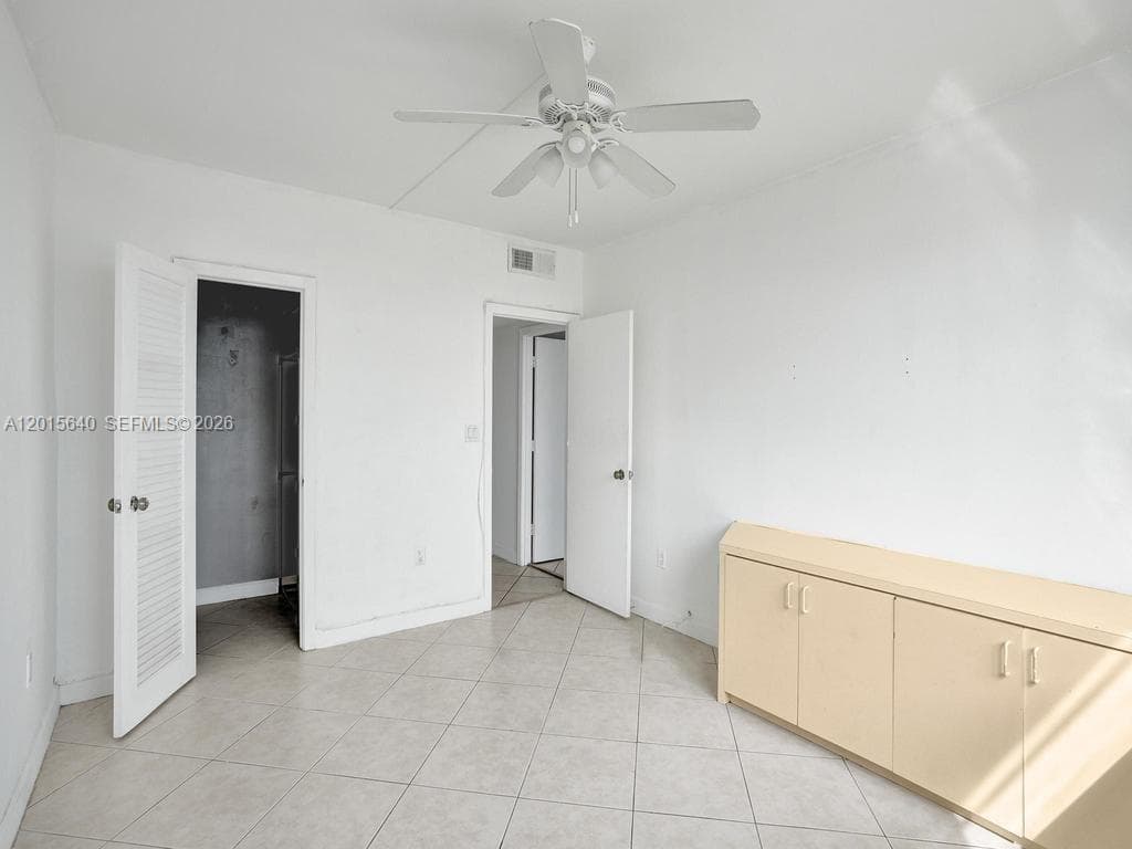 300 Bayview Dr # 906, Sunny Isles Beach FL 33160 — 46