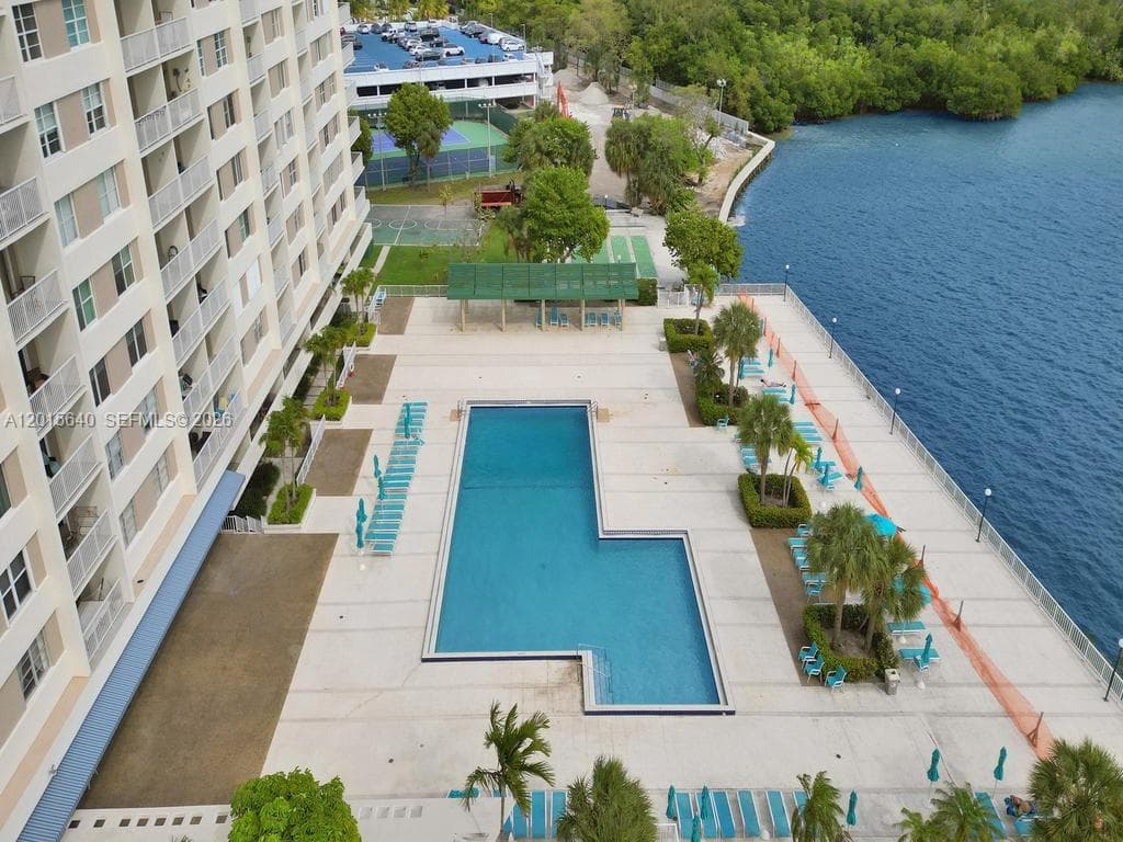 300 Bayview Dr # 906, Sunny Isles Beach FL 33160 — 66