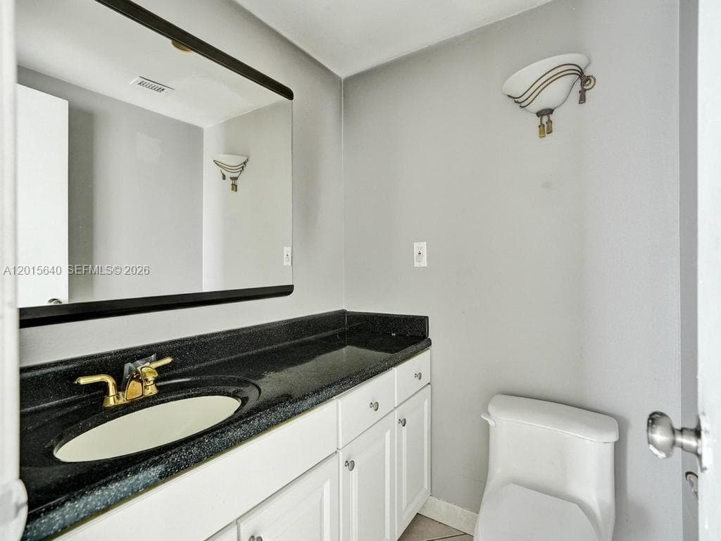 300 Bayview Dr # 906, Sunny Isles Beach FL 33160 — 29