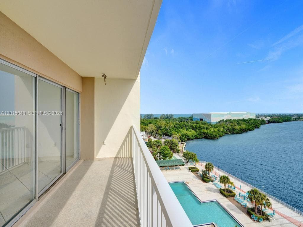 300 Bayview Dr # 906, Sunny Isles Beach FL 33160 — 21