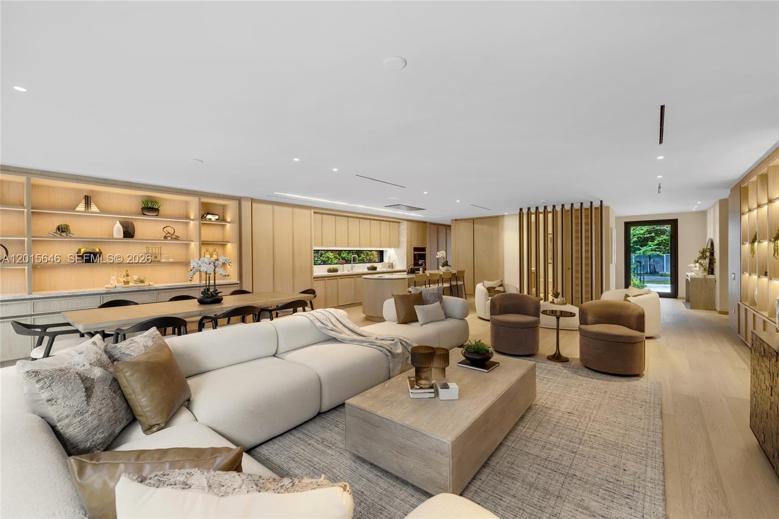 72 W Shore Dr W, Miami FL 33133 — 3