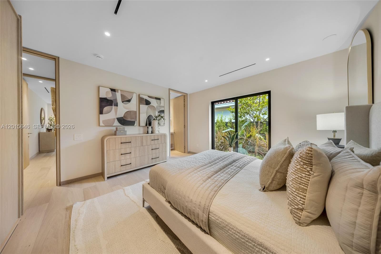 72 W Shore Dr W, Miami FL 33133 — 80