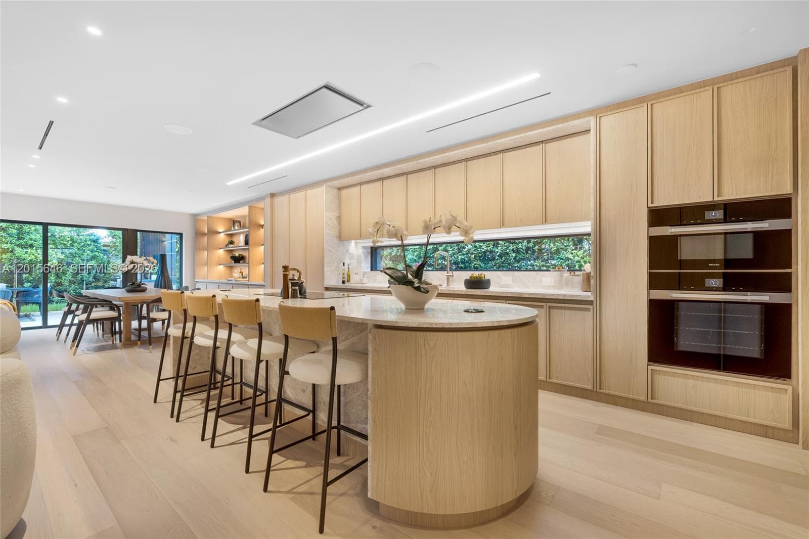 72 W Shore Dr W, Miami FL 33133 — 24