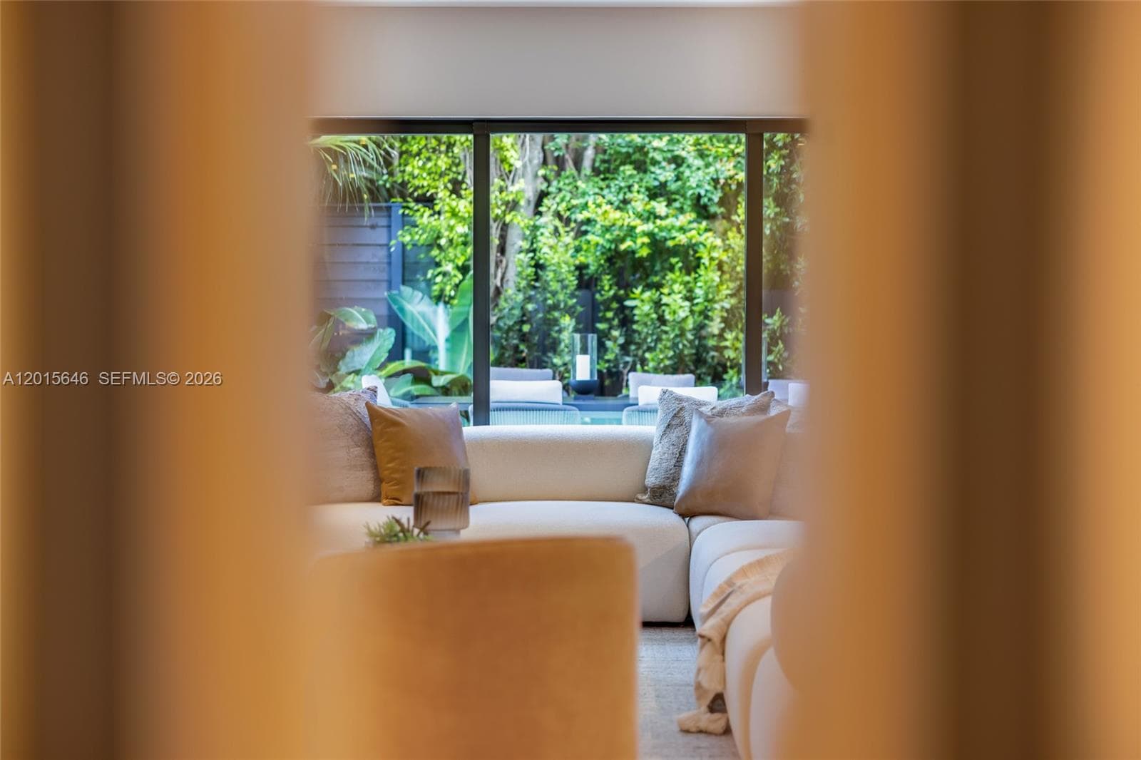 72 W Shore Dr W, Miami FL 33133 — 64