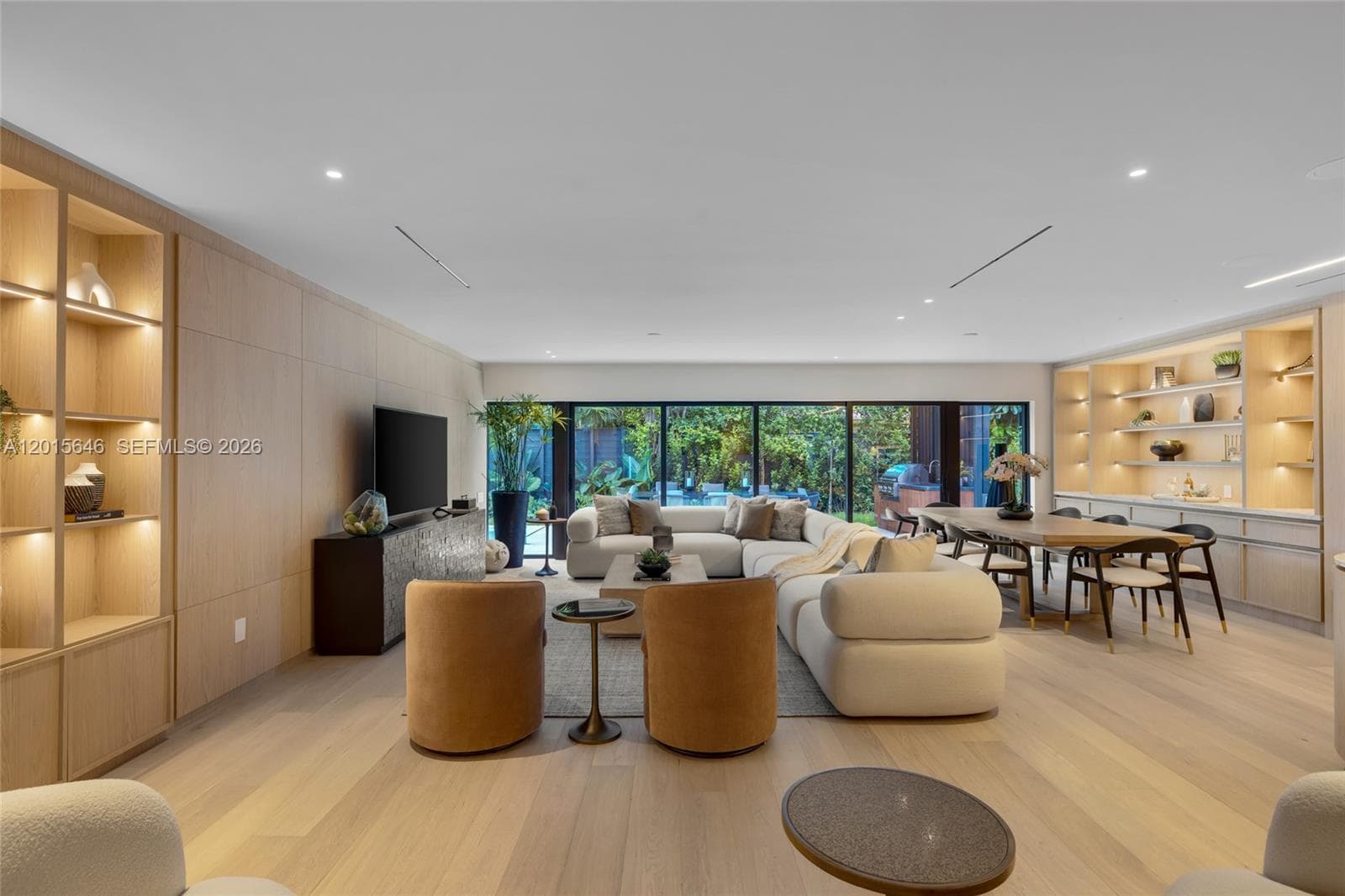 72 W Shore Dr W, Miami FL 33133 — 8