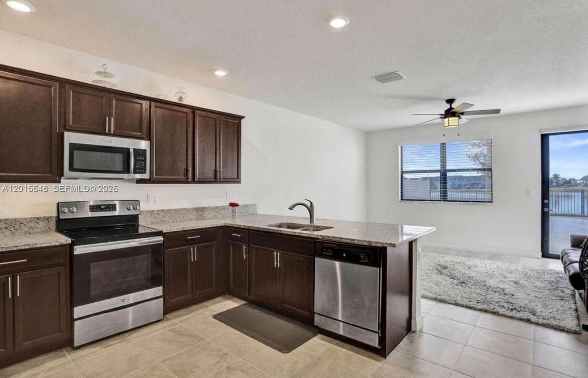 3460 W 103rd Ter, Hialeah FL 33018 — 16
