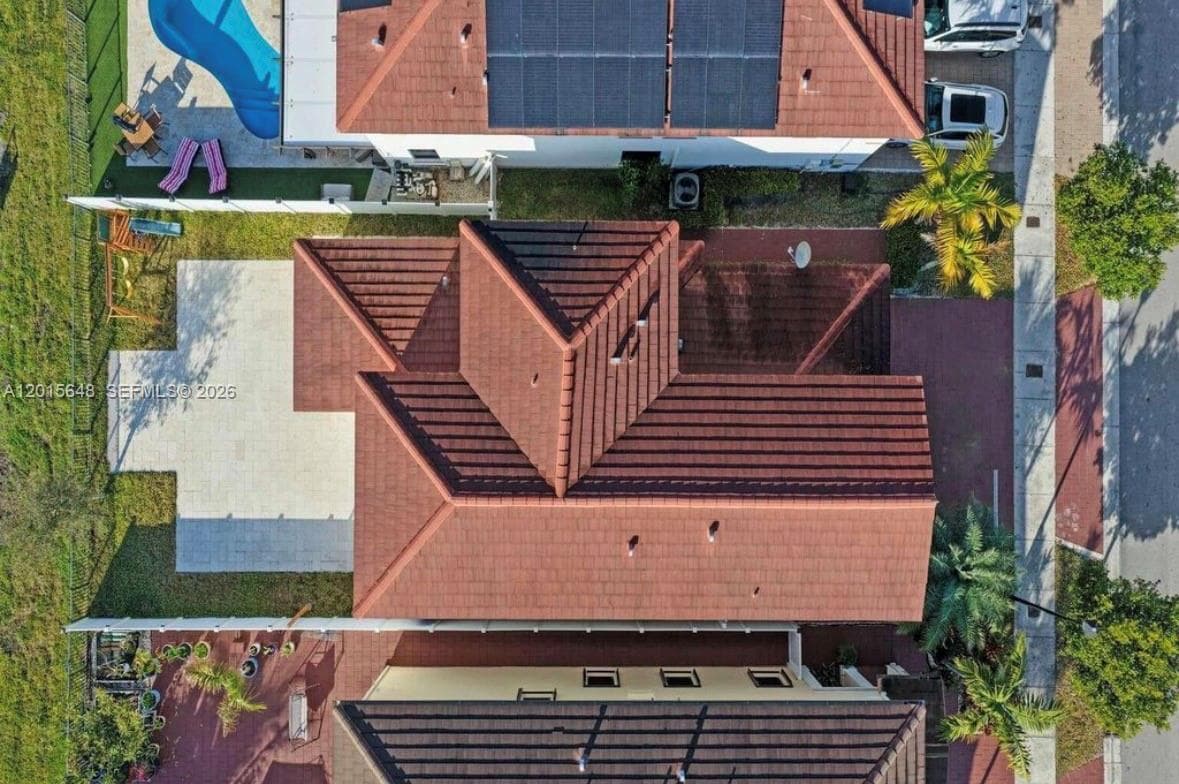 3460 W 103rd Ter, Hialeah FL 33018 — 45