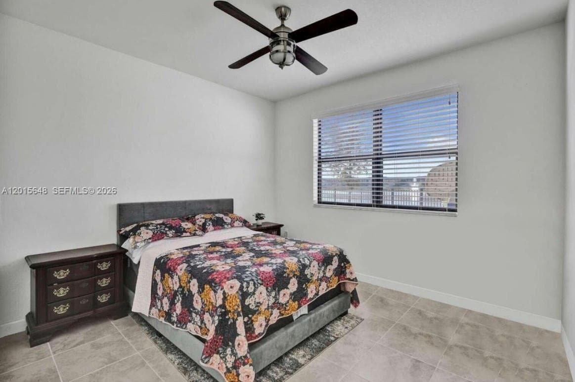 3460 W 103rd Ter, Hialeah FL 33018 — 39