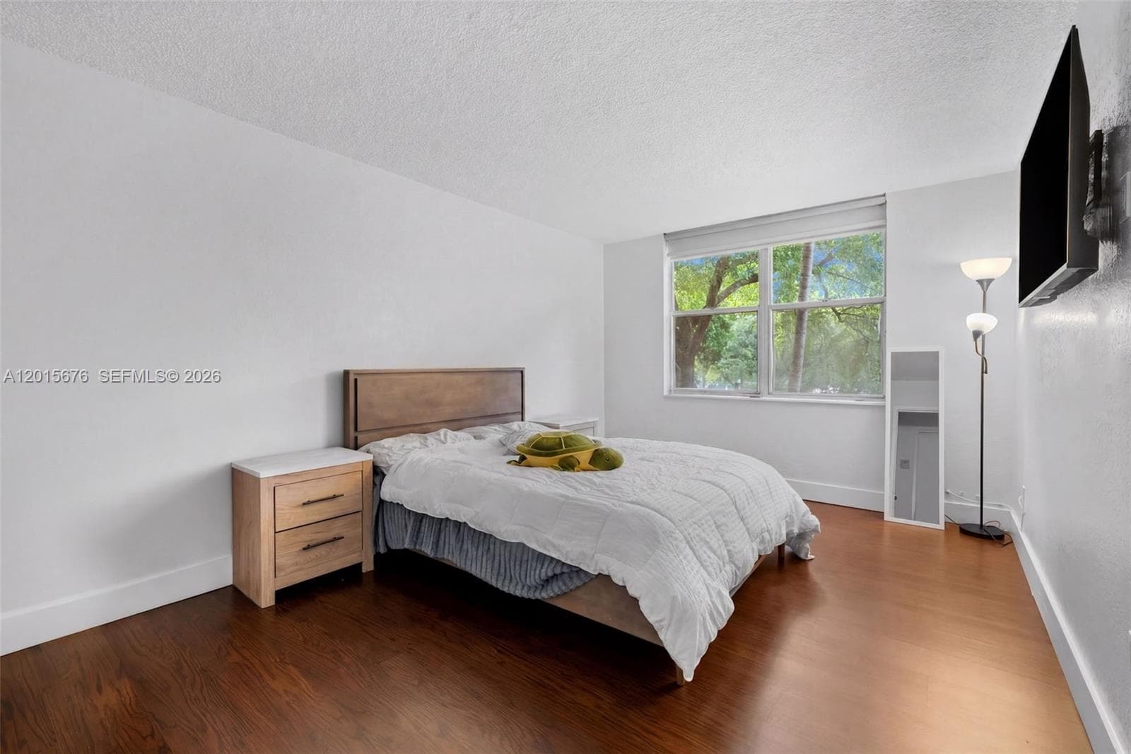 1800 Sans Souci # 332, North Miami FL 33181 — 9