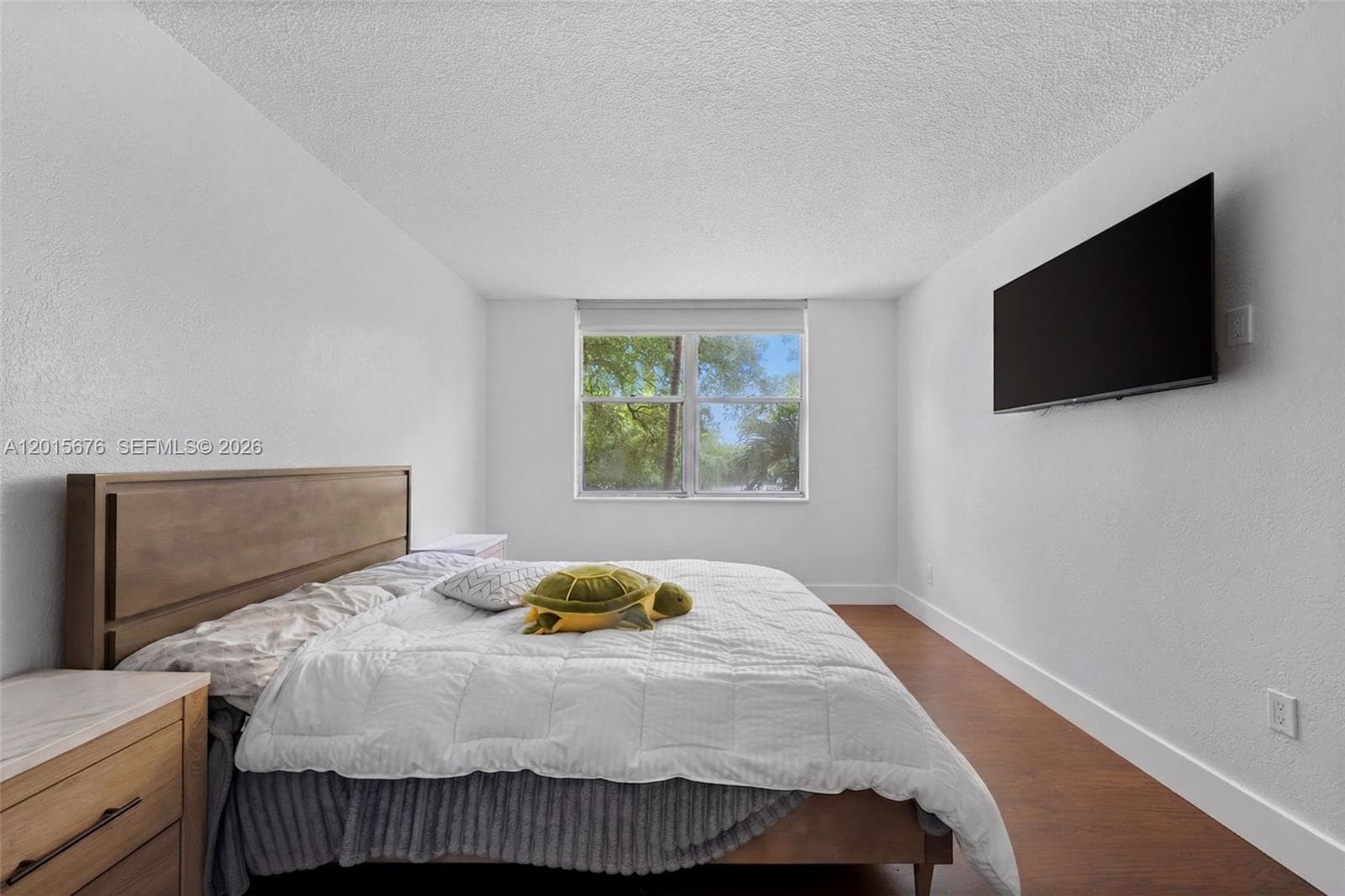 1800 Sans Souci # 332, North Miami FL 33181 — 10