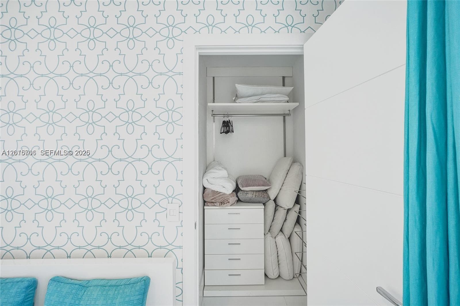 15811 Collins Ave # 3302, Sunny Isles Beach FL 33160 — 22