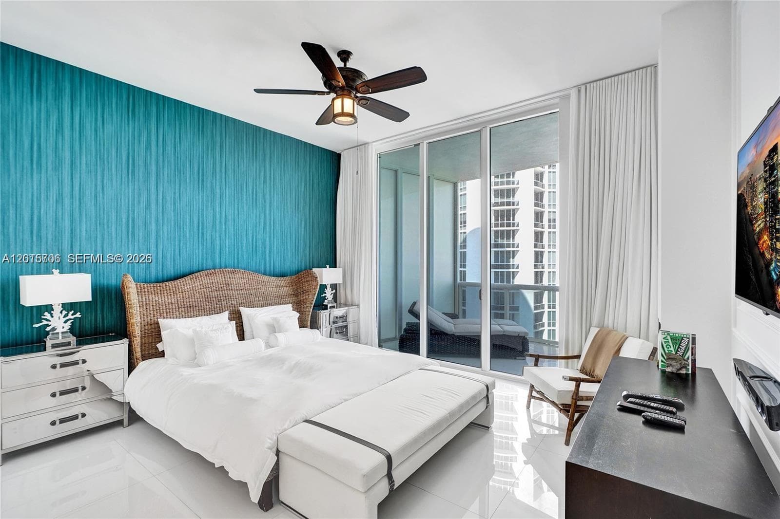 15811 Collins Ave # 3302, Sunny Isles Beach FL 33160 — 15
