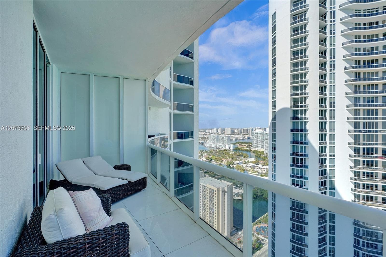 15811 Collins Ave # 3302, Sunny Isles Beach FL 33160 — 25