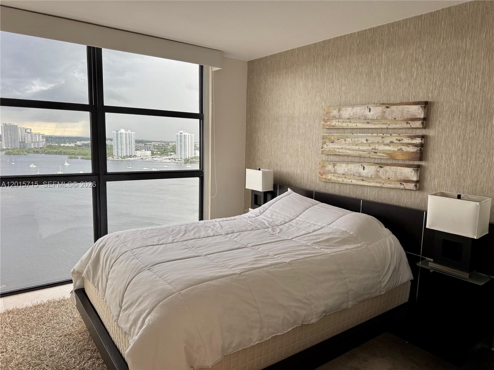 1000 Island Blvd # 2512, Aventura FL 33160 — 22