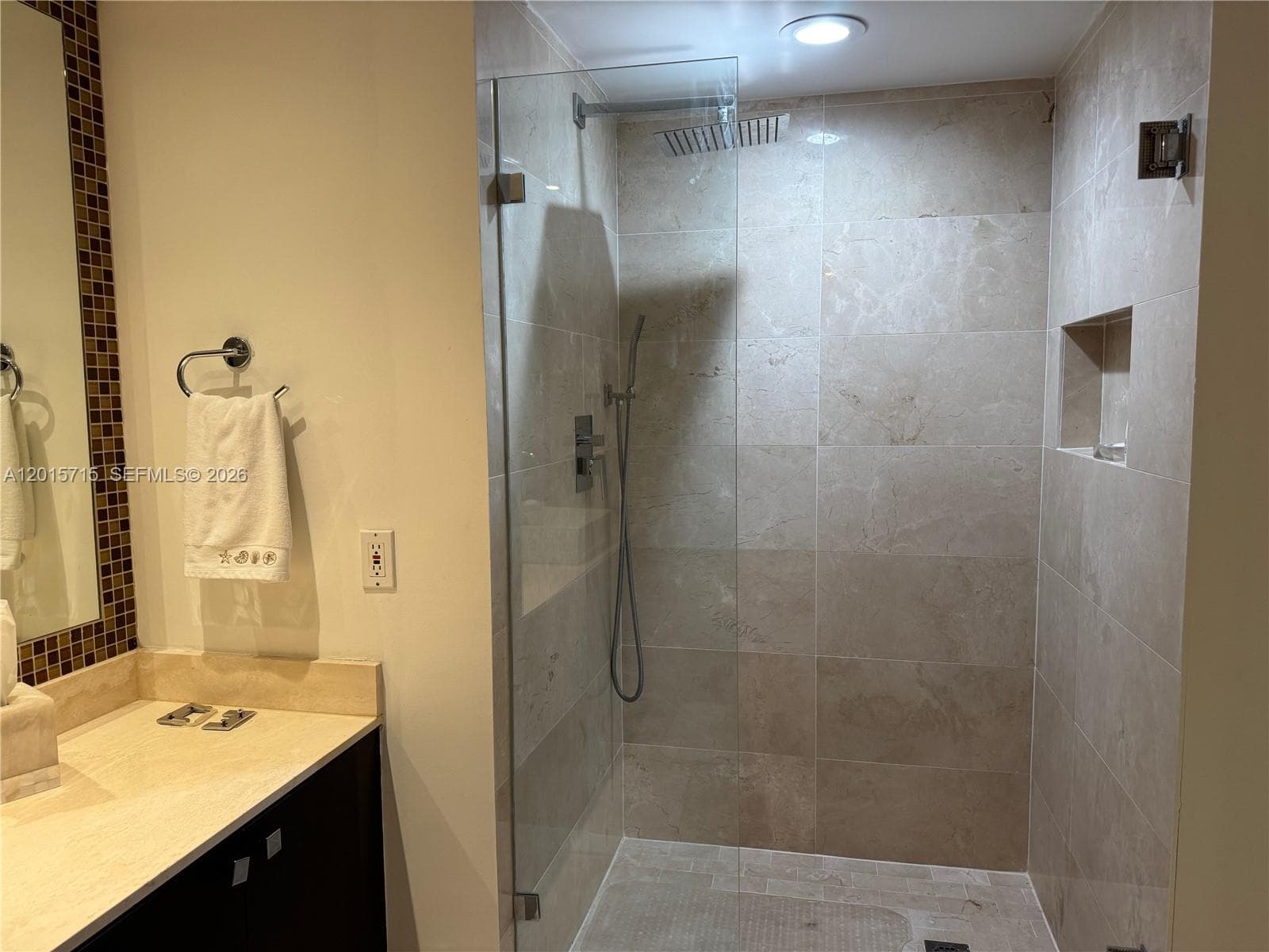 1000 Island Blvd # 2512, Aventura FL 33160 — 18