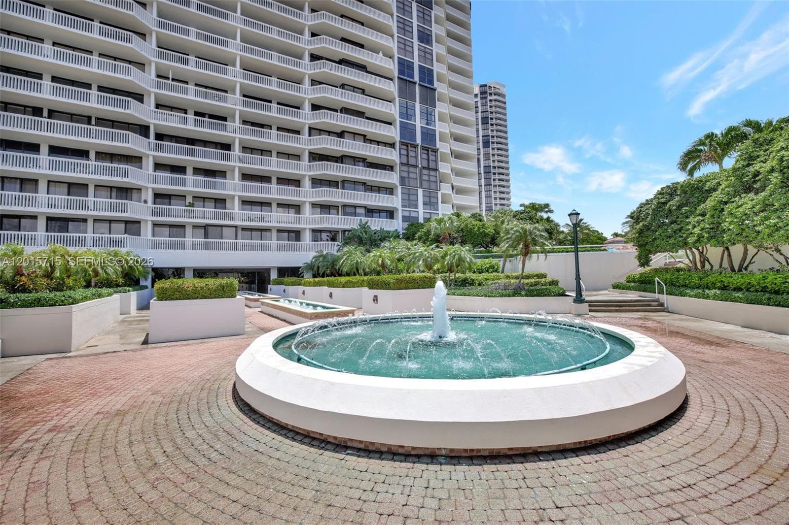 1000 Island Blvd # 2512, Aventura FL 33160 — 37