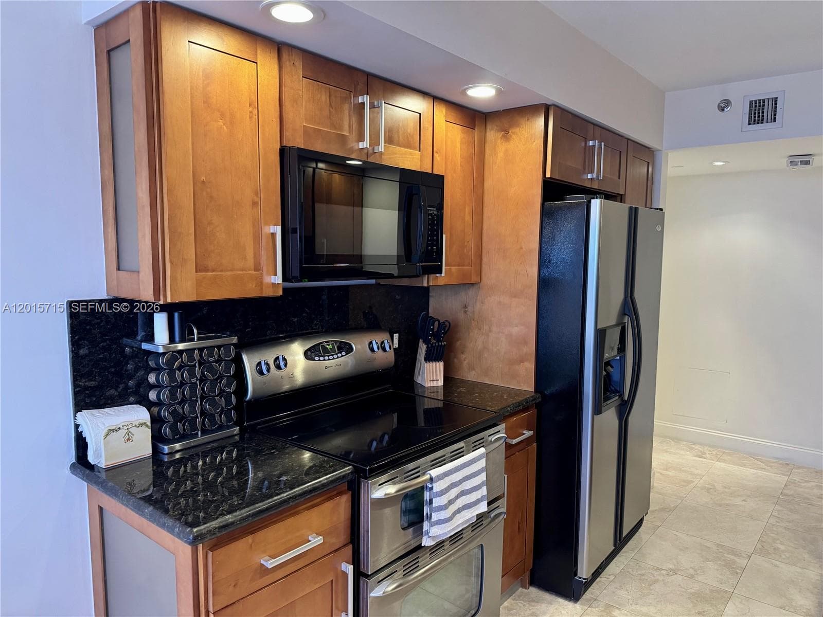1000 Island Blvd # 2512, Aventura FL 33160 — 11