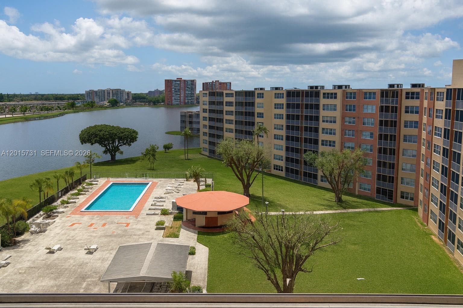 1750 NE 191st St # 3, Miami FL 33179 — 5