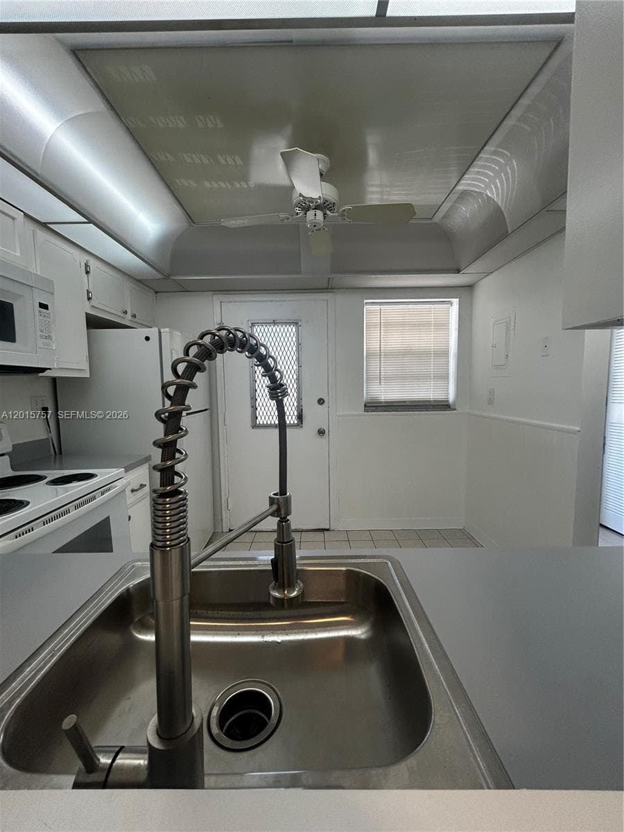 3849 NE 169th St # 204, North Miami Beach FL 33160 — 23