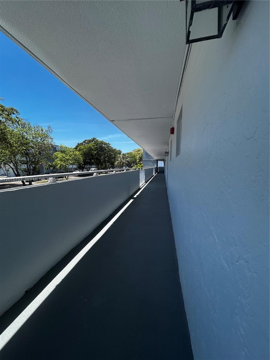 3849 NE 169th St # 204, North Miami Beach FL 33160 — 27