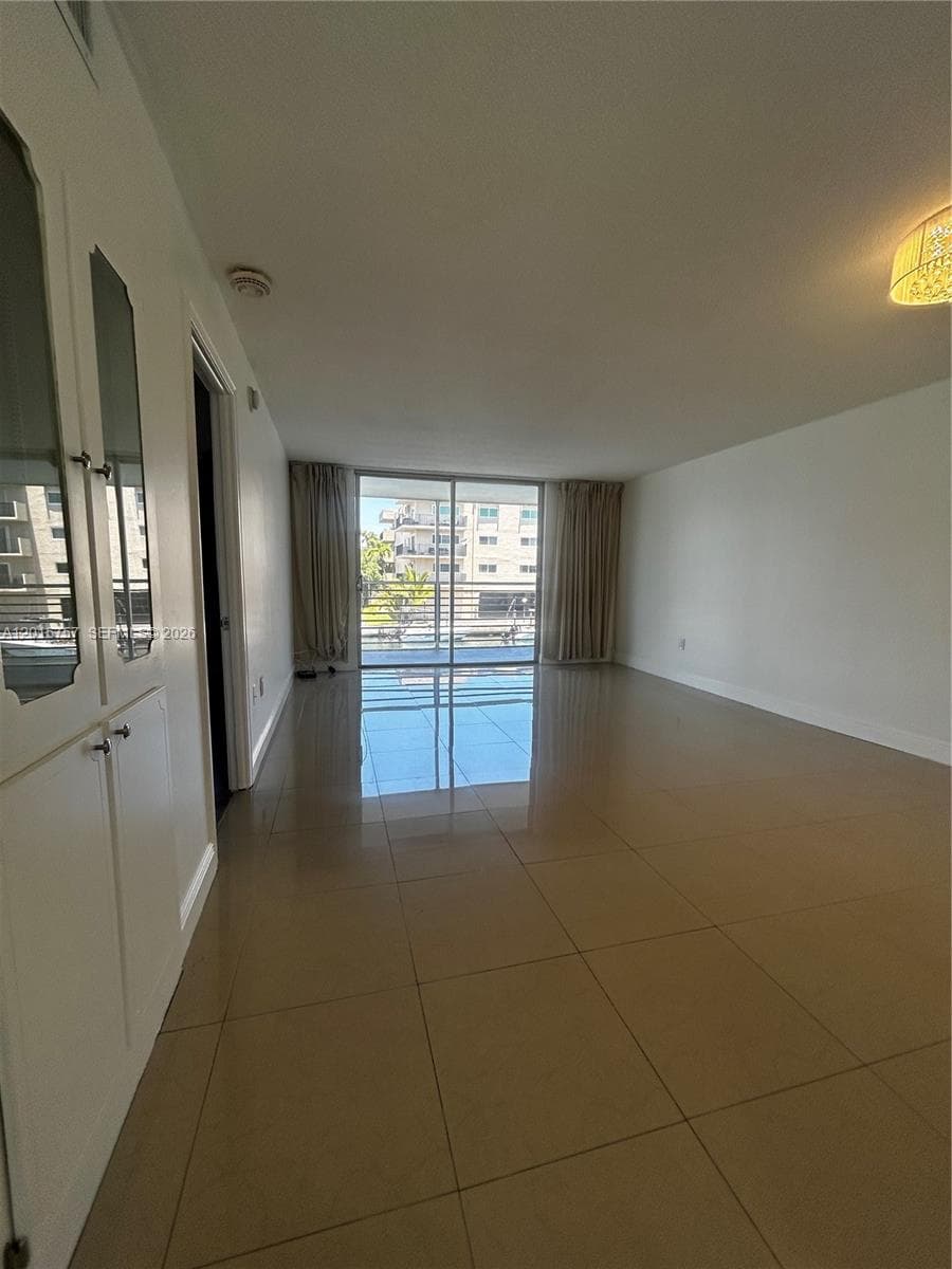 3849 NE 169th St # 204, North Miami Beach FL 33160 — 7