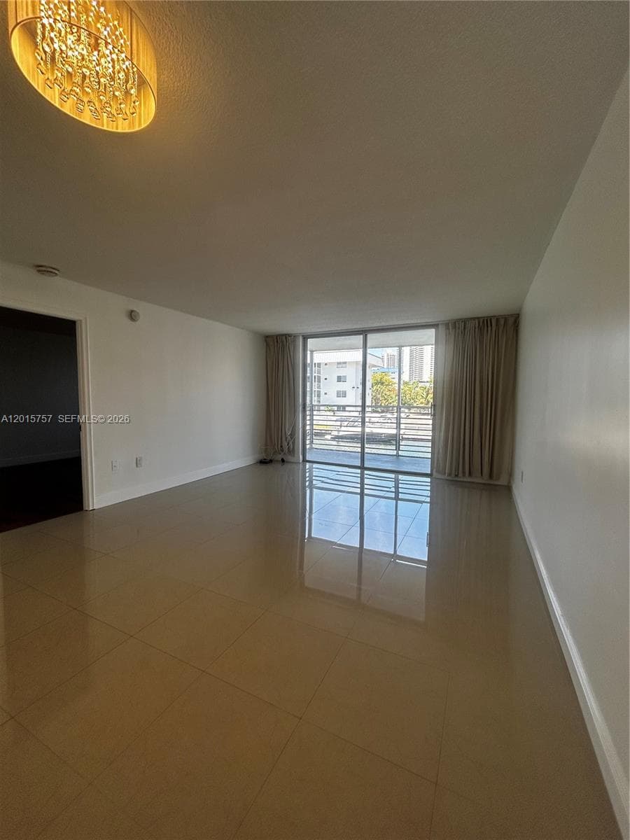 3849 NE 169th St # 204, North Miami Beach FL 33160 — 9
