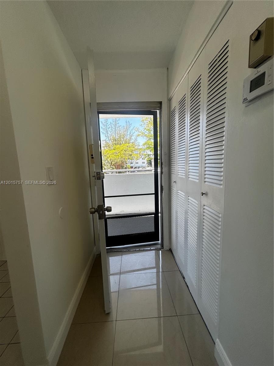 3849 NE 169th St # 204, North Miami Beach FL 33160 — 25