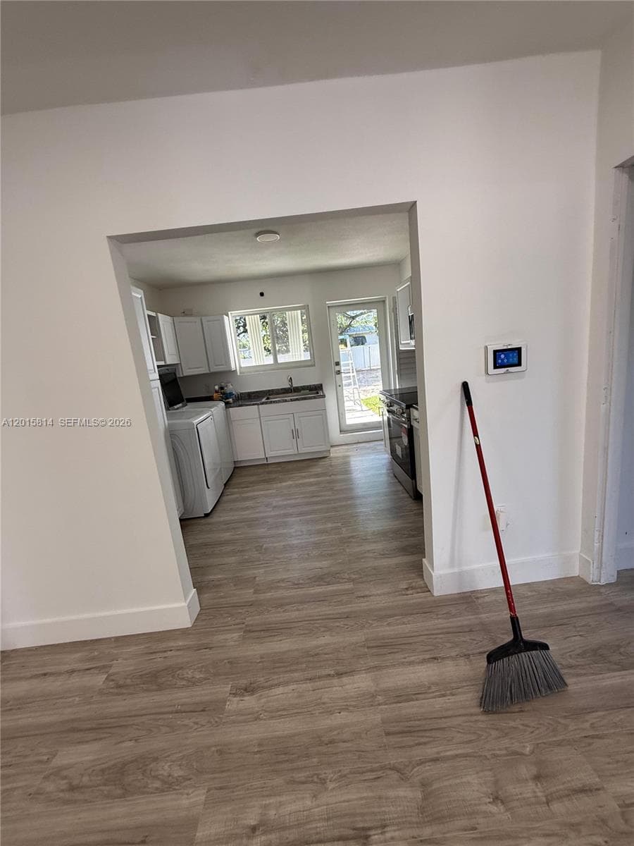 1760 NW 84th St, Miami FL 33147 — 10