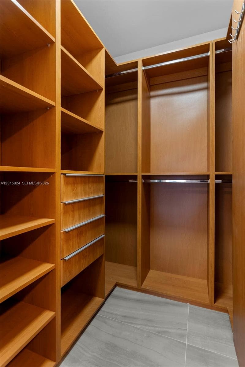 21055 Yacht Club Dr # 1409, Aventura FL 33180 — 23