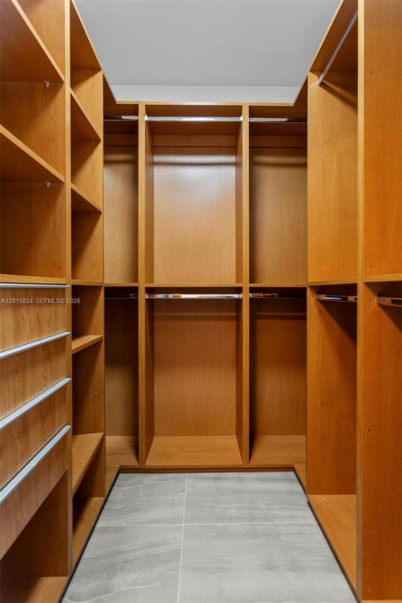 21055 Yacht Club Dr # 1409, Aventura FL 33180 — 22