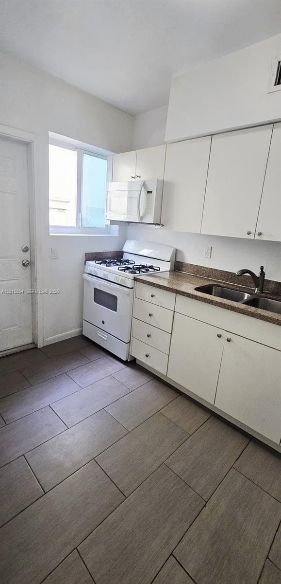 615 82nd St # 1, Miami Beach FL 33141 — 9