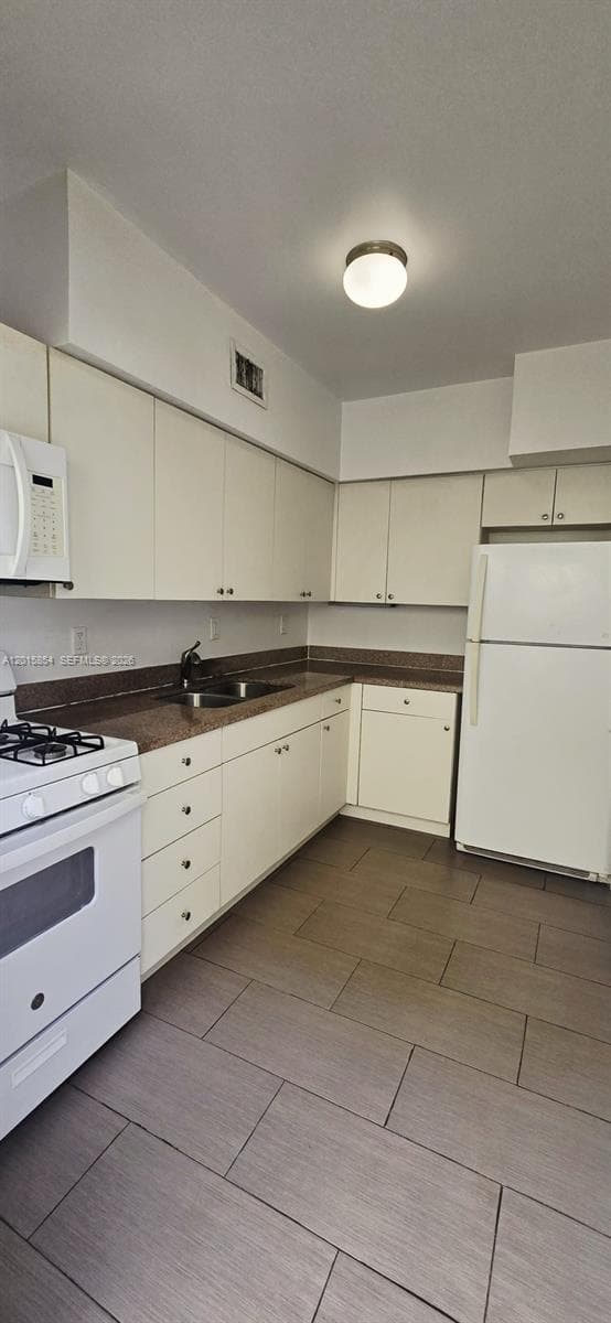 615 82nd St # 1, Miami Beach FL 33141 — 10