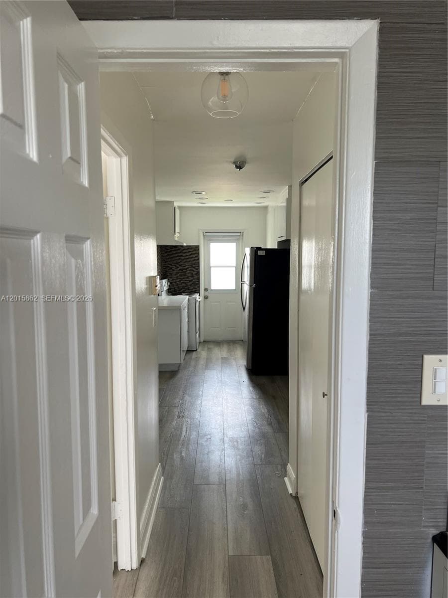 363 Washington # 34, Miami Beach FL 33139 — 5