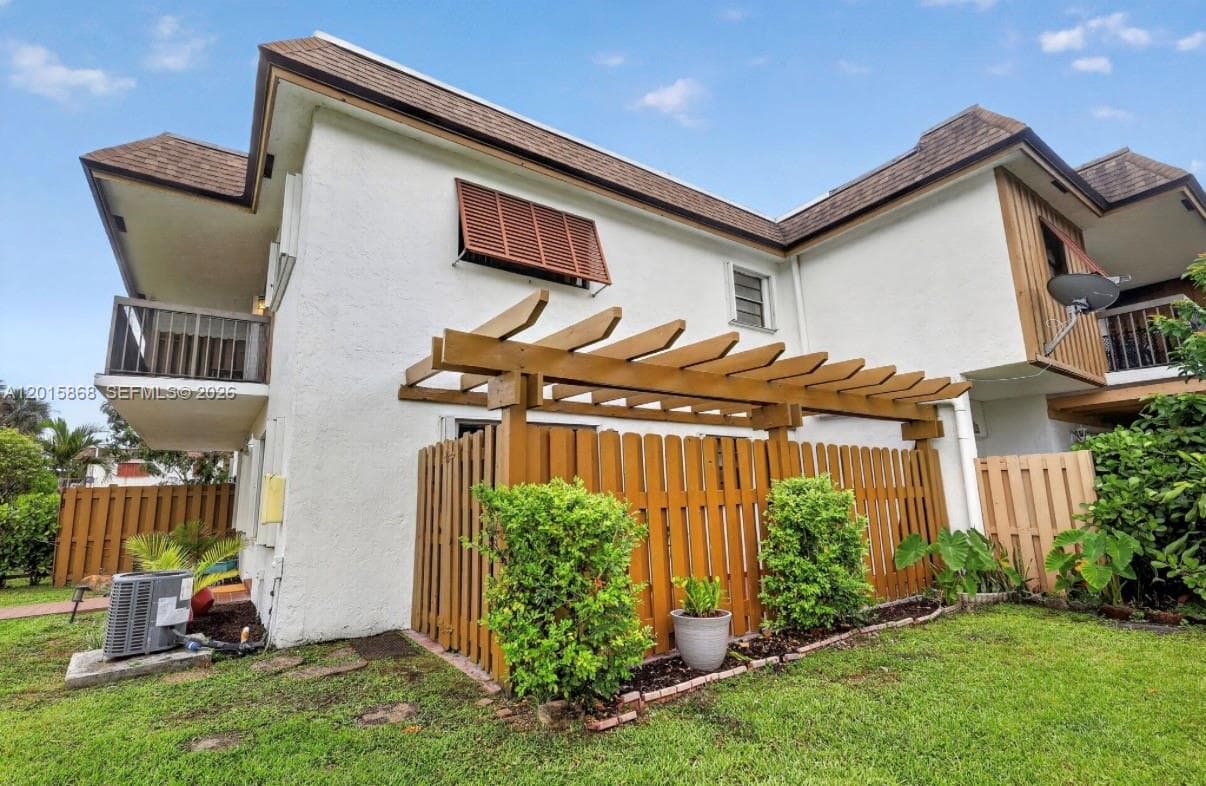 6904 NW 169th St # 145F, Hialeah FL 33015 — 2