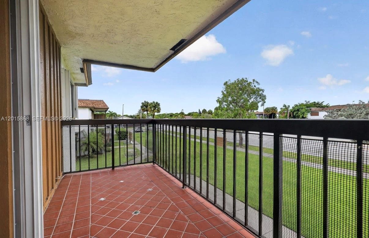 6904 NW 169th St # 145F, Hialeah FL 33015 — 17