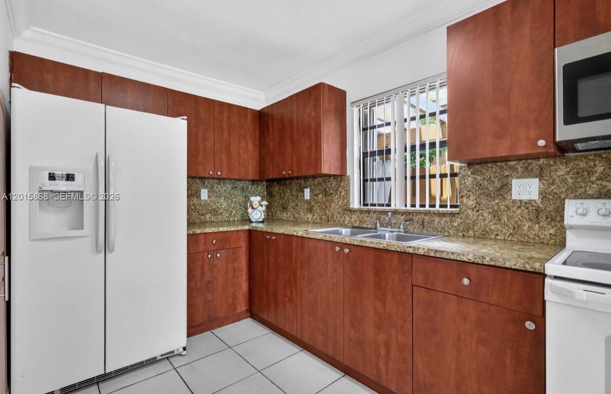 6904 NW 169th St # 145F, Hialeah FL 33015 — 10