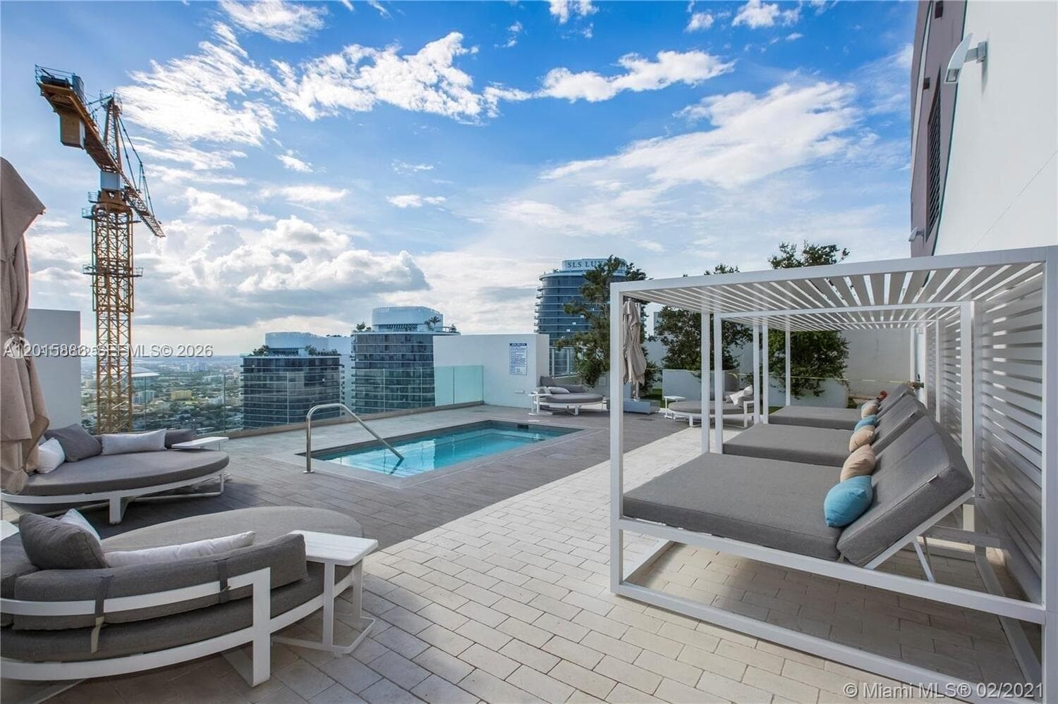 1010 Brickell Ave # 4208, Miami FL 33131 — 17