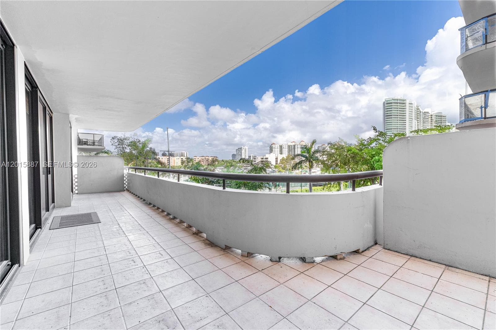 19667 Turnberry Way # 3F, Aventura FL 33180 — 41