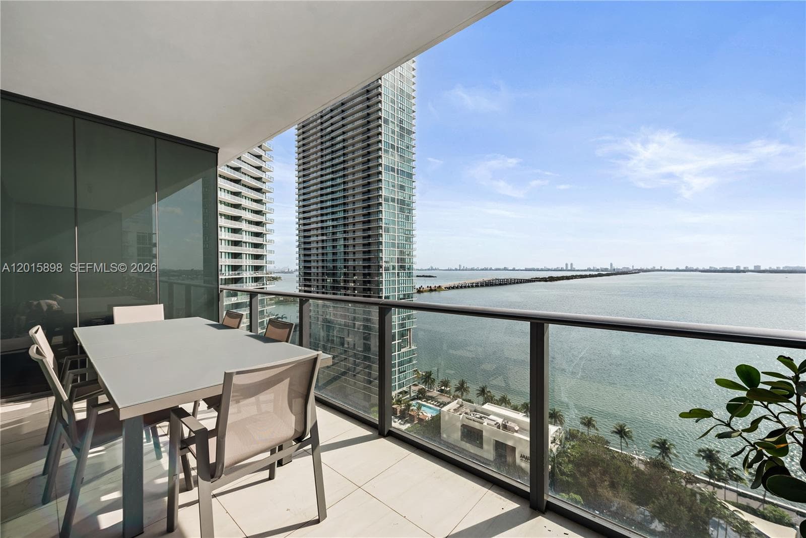 480 NE 31st St # 1802, Miami FL 33137 — 1