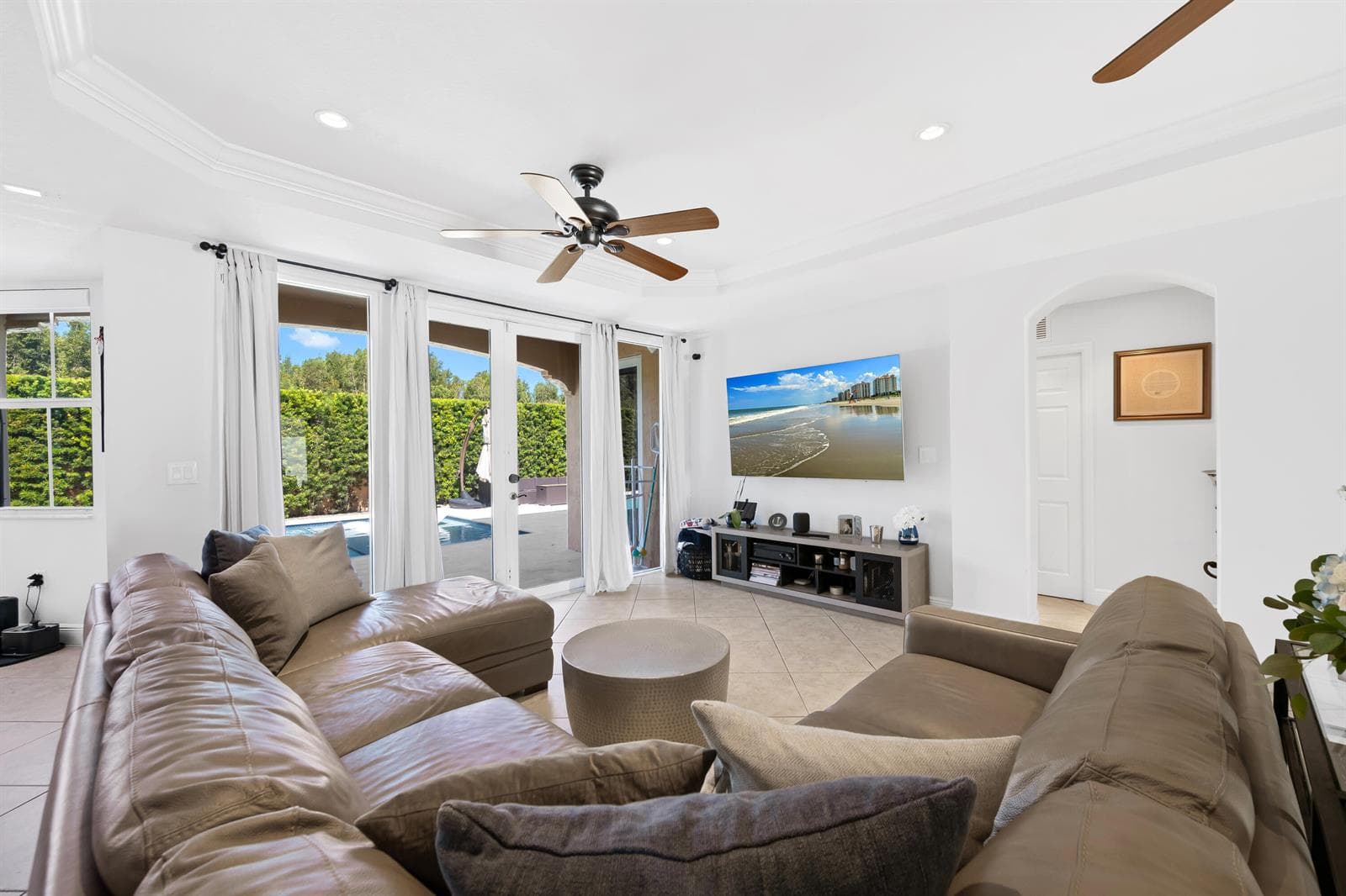 2760 SW 156th Place, Miami FL 33185 — 35