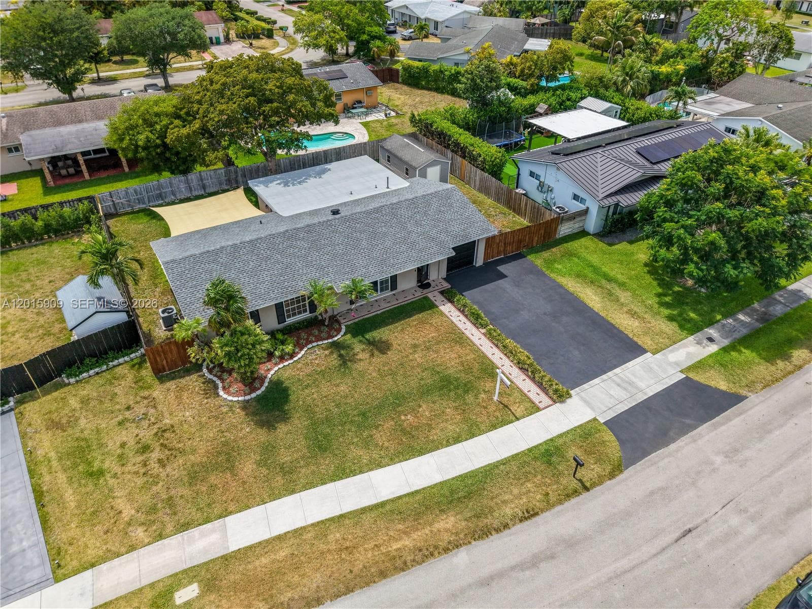 10460 SW 123rd Ct, Miami FL 33186 — 45