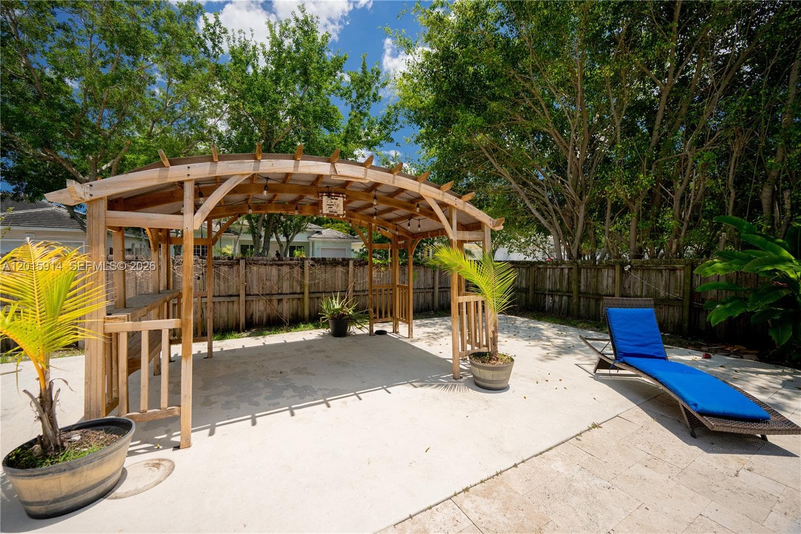 2890 NE 4th St, Homestead FL 33033 — 26