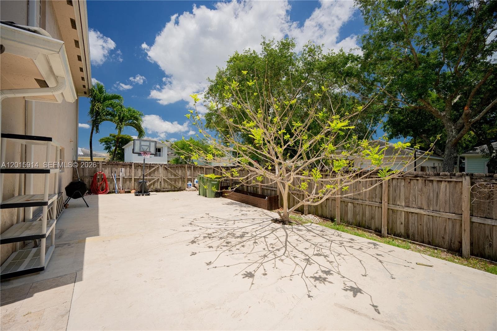2890 NE 4th St, Homestead FL 33033 — 24