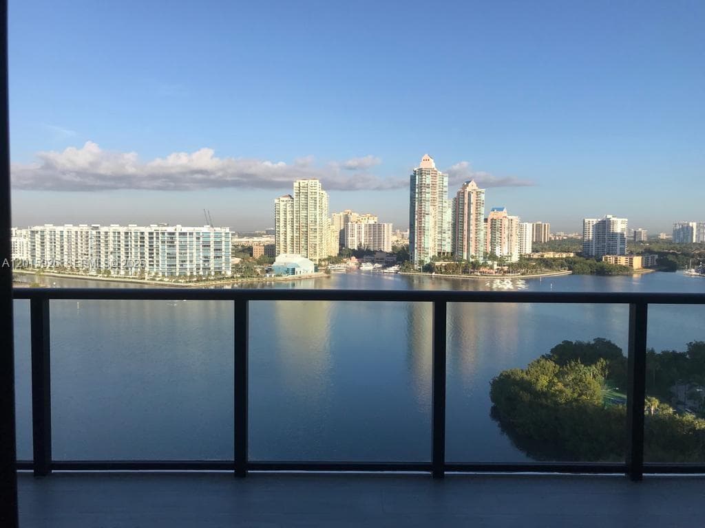 5000 Island Estates Dr # 1s, Aventura FL 33160 — 26