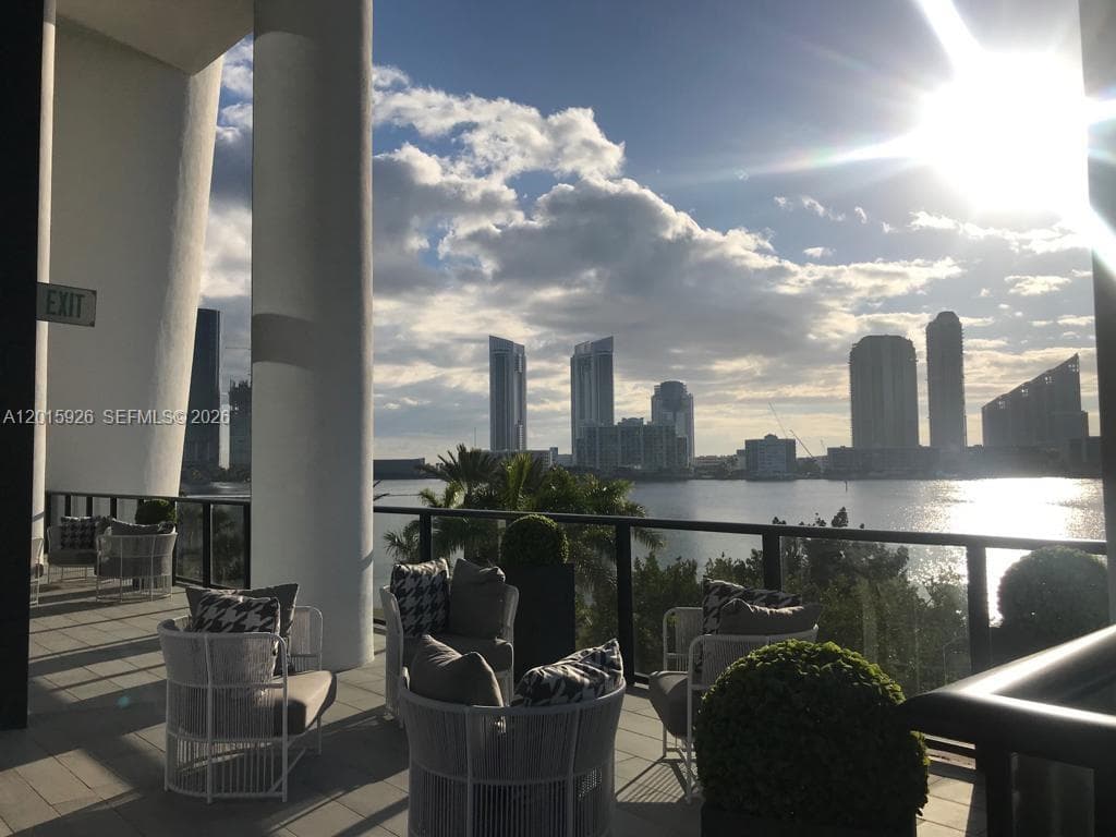 5000 Island Estates Dr # 1s, Aventura FL 33160 — 32