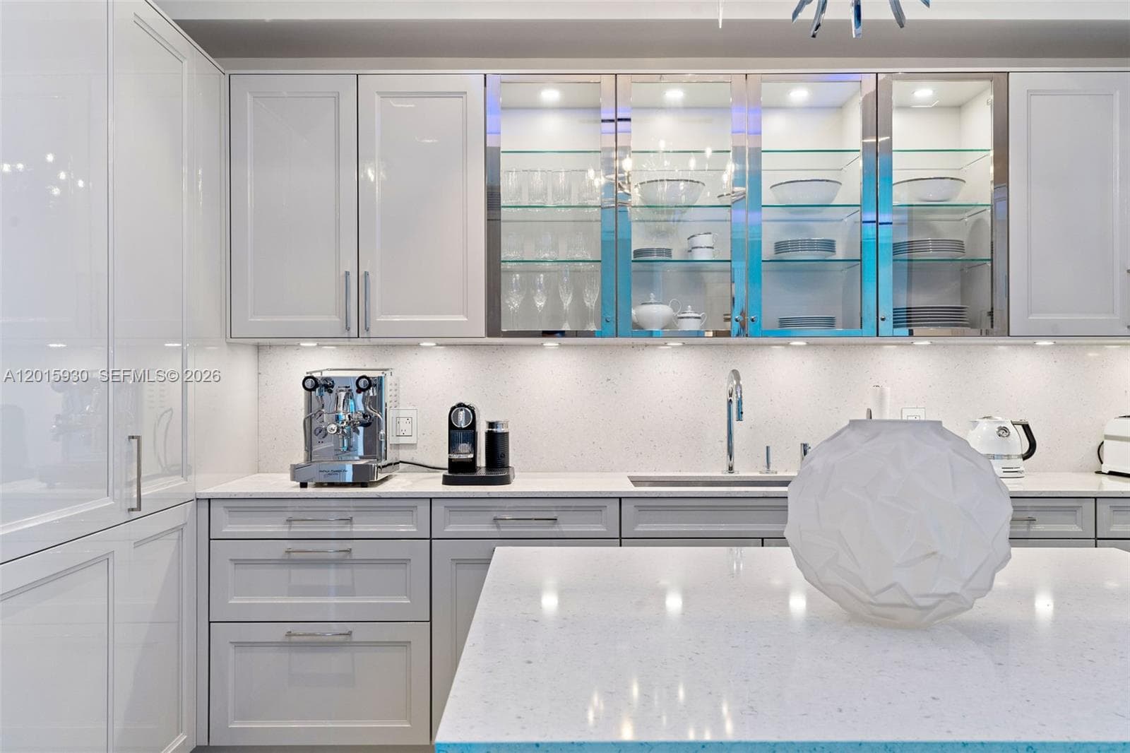 100 S Pointe Dr # 2506, Miami Beach FL 33139 — 9