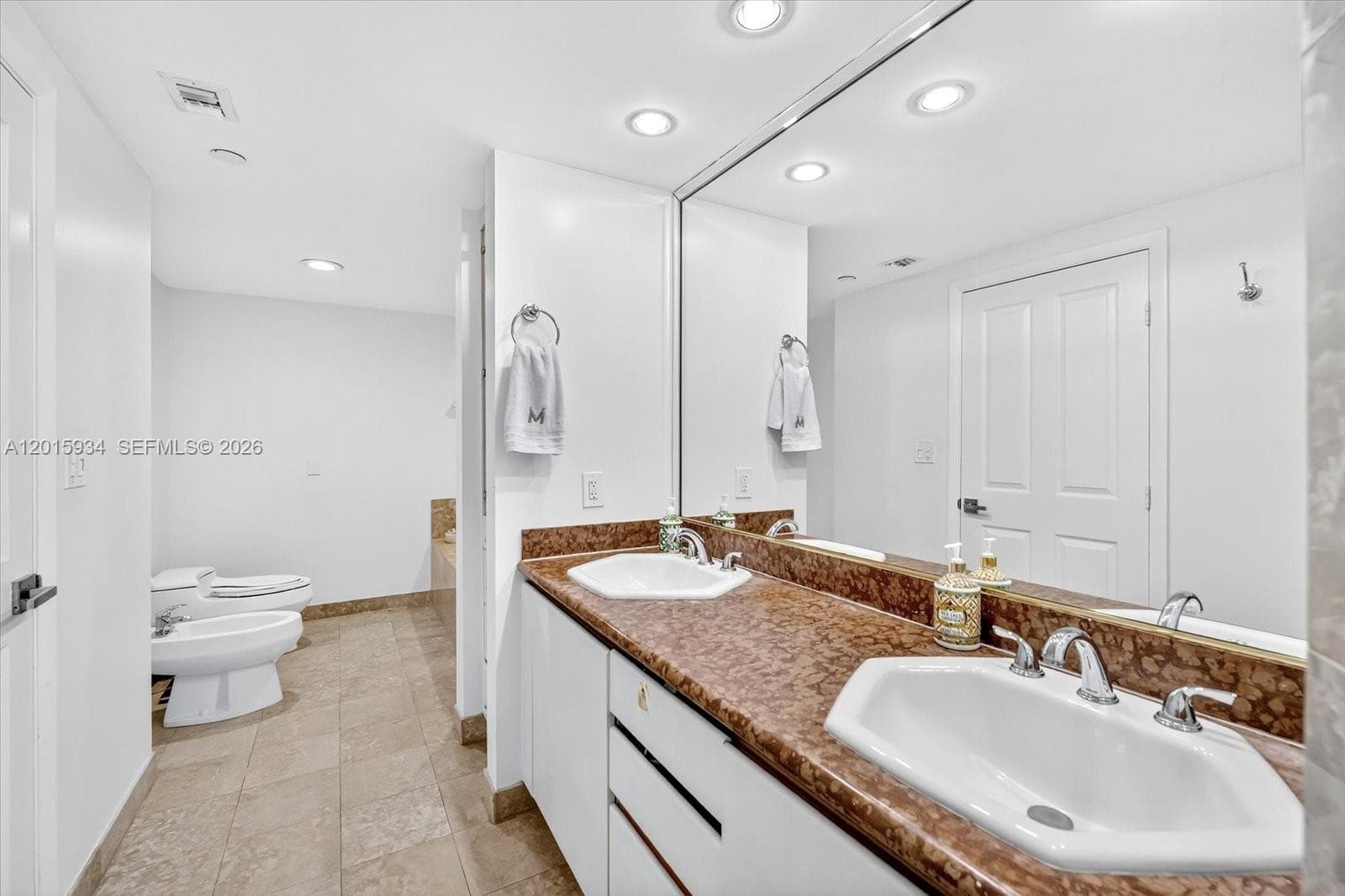 2127 Brickell Ave # 2005, Miami FL 33129 — 17