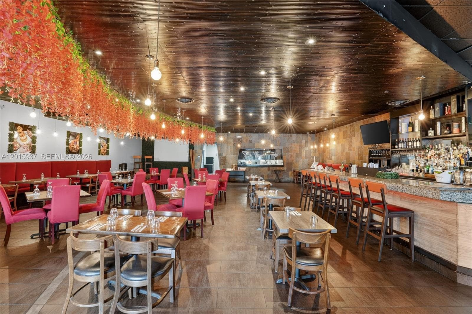 Established Full-Service Restaurant For Sale Prime, North Miami Beach FL 33160 — 1