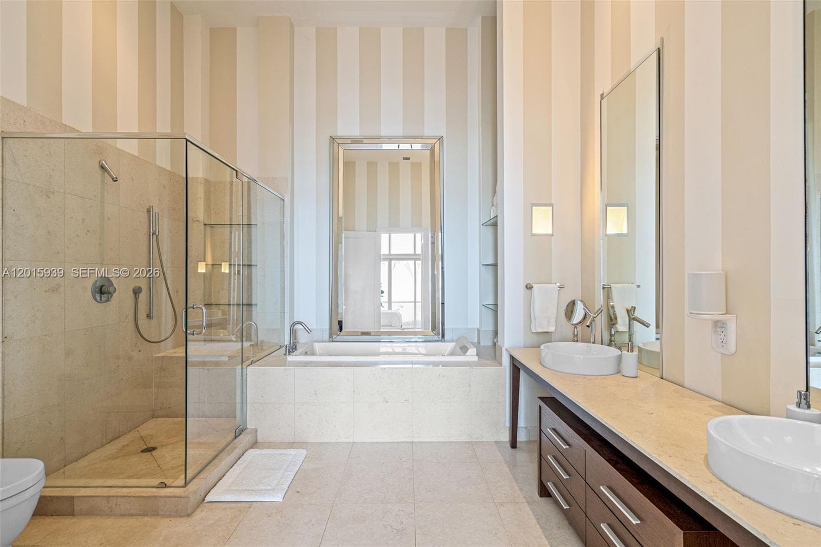 465 Brickell Ave # 4101, Miami FL 33131 — 38